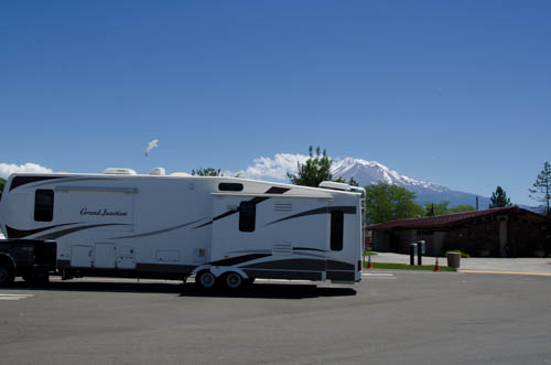 Reststop Lunch Break Mount Shasta